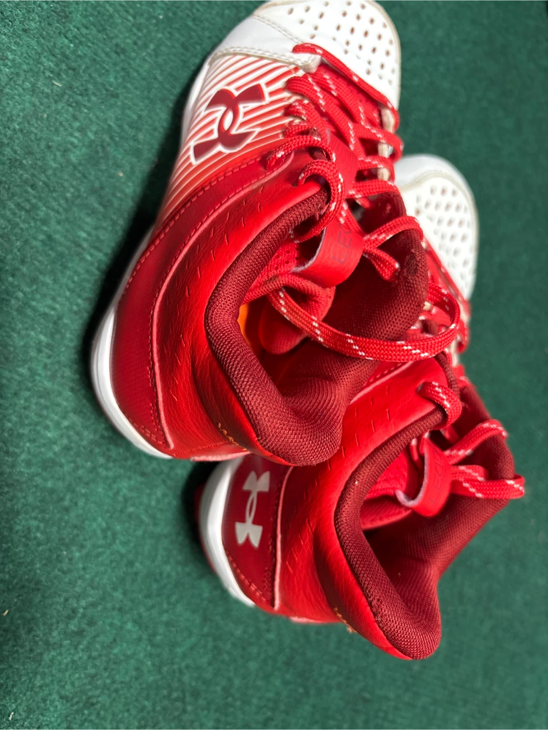 Under Armour Youth Baseball Cleats Red/White Size 4 Y - photo 2