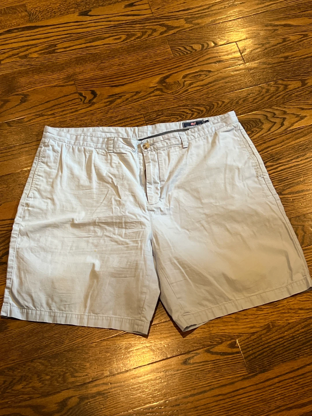 Vineyard Vines Men's Shorts Size 42