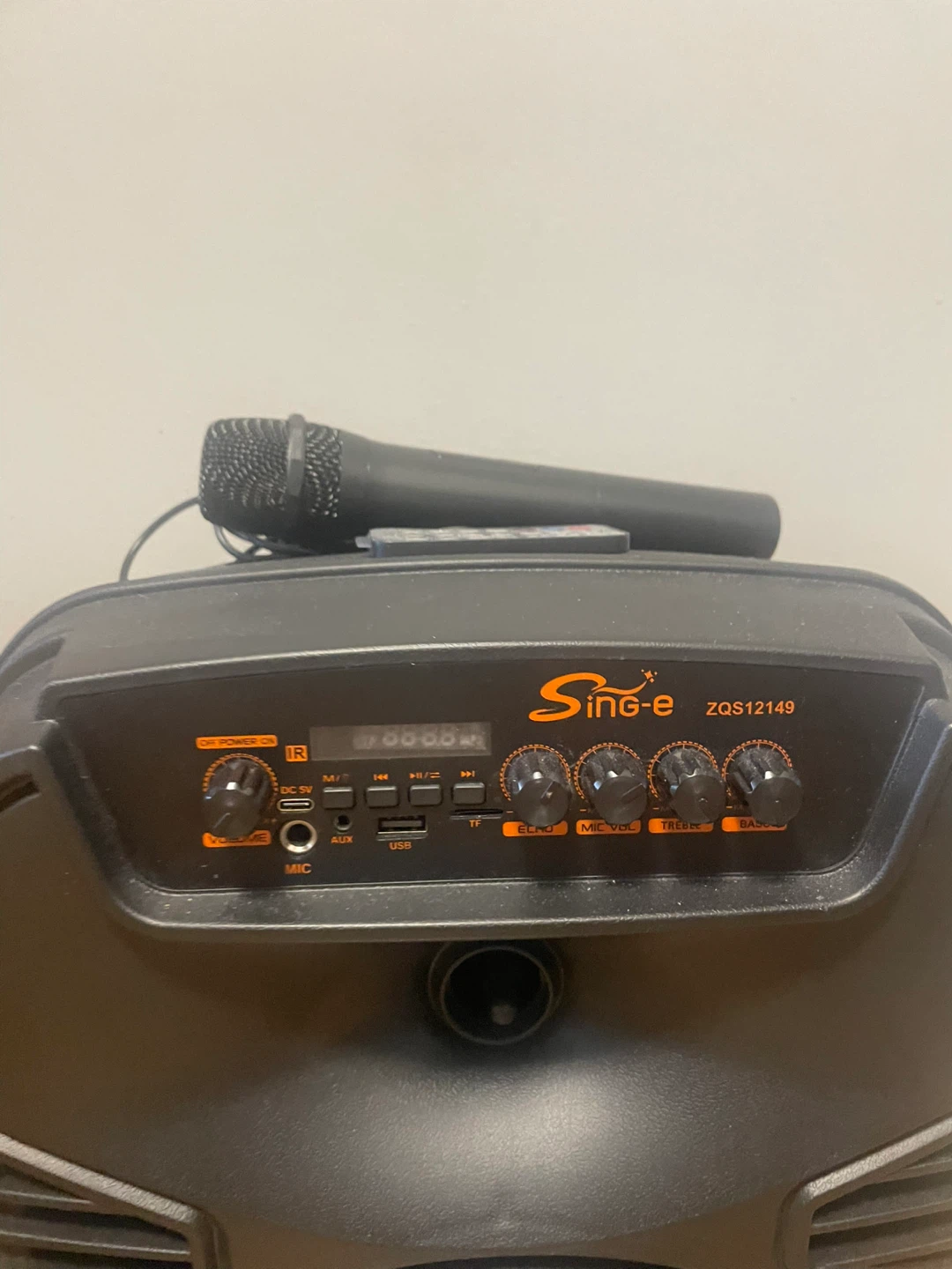 Sing-e Portable PA Speaker with Microphone - photo 3