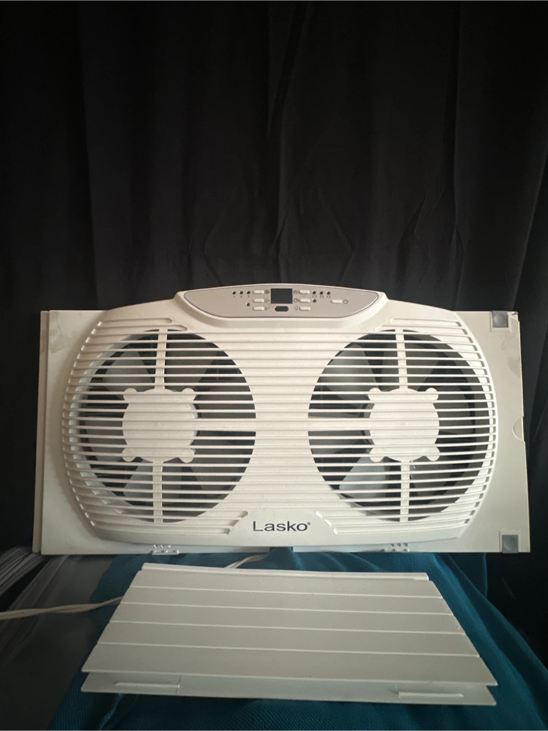 Lasko Window Fan - photo 3