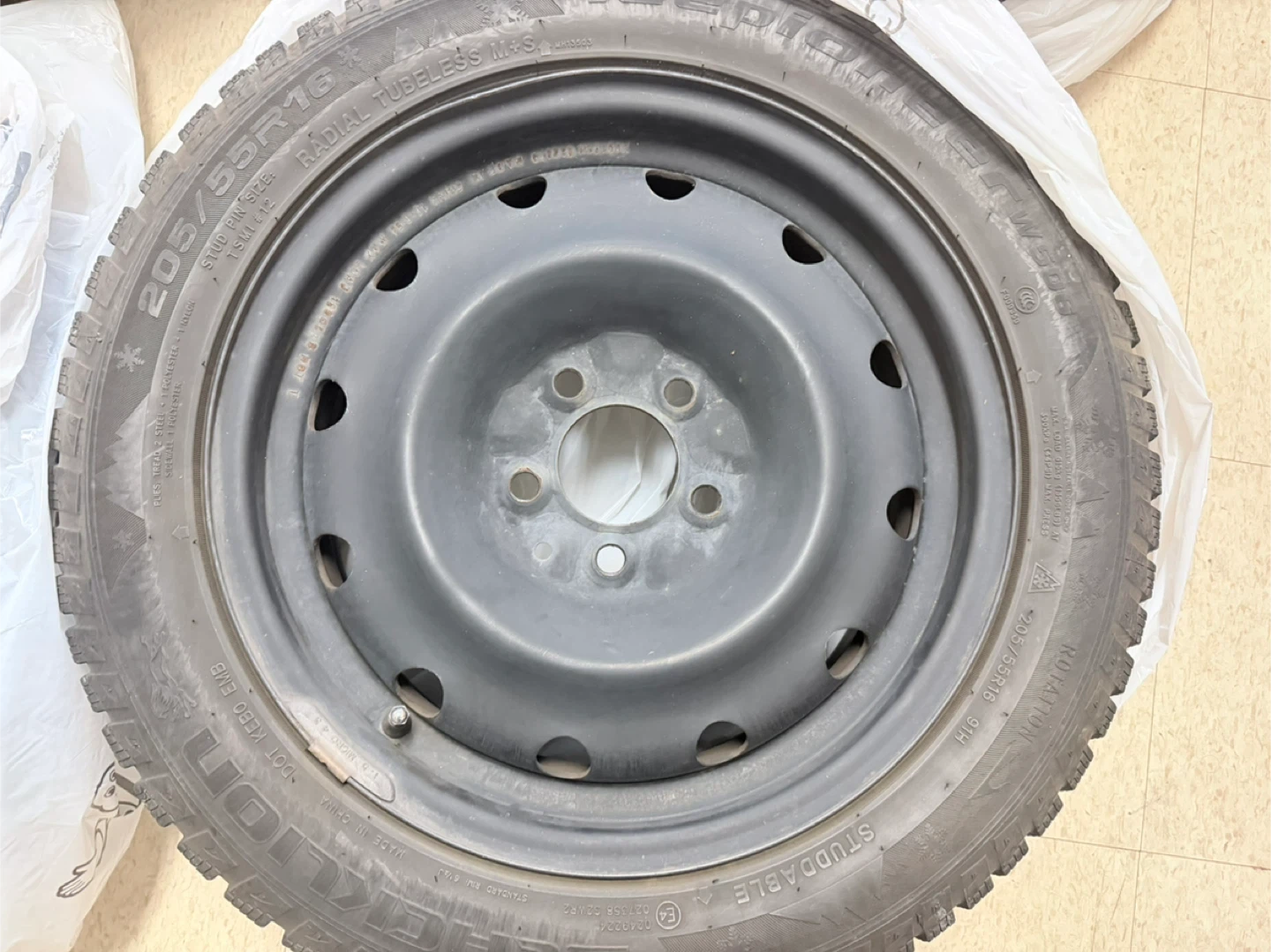 Set of 4 Winter Tires on Rims Honda Civic (2012-15) - photo 5