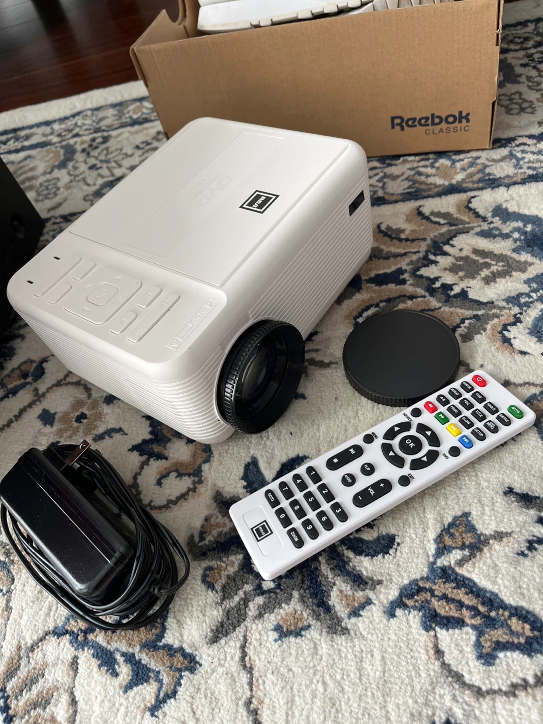 RCA Projector RPJ140 – Home Theater Projector w/ Remote