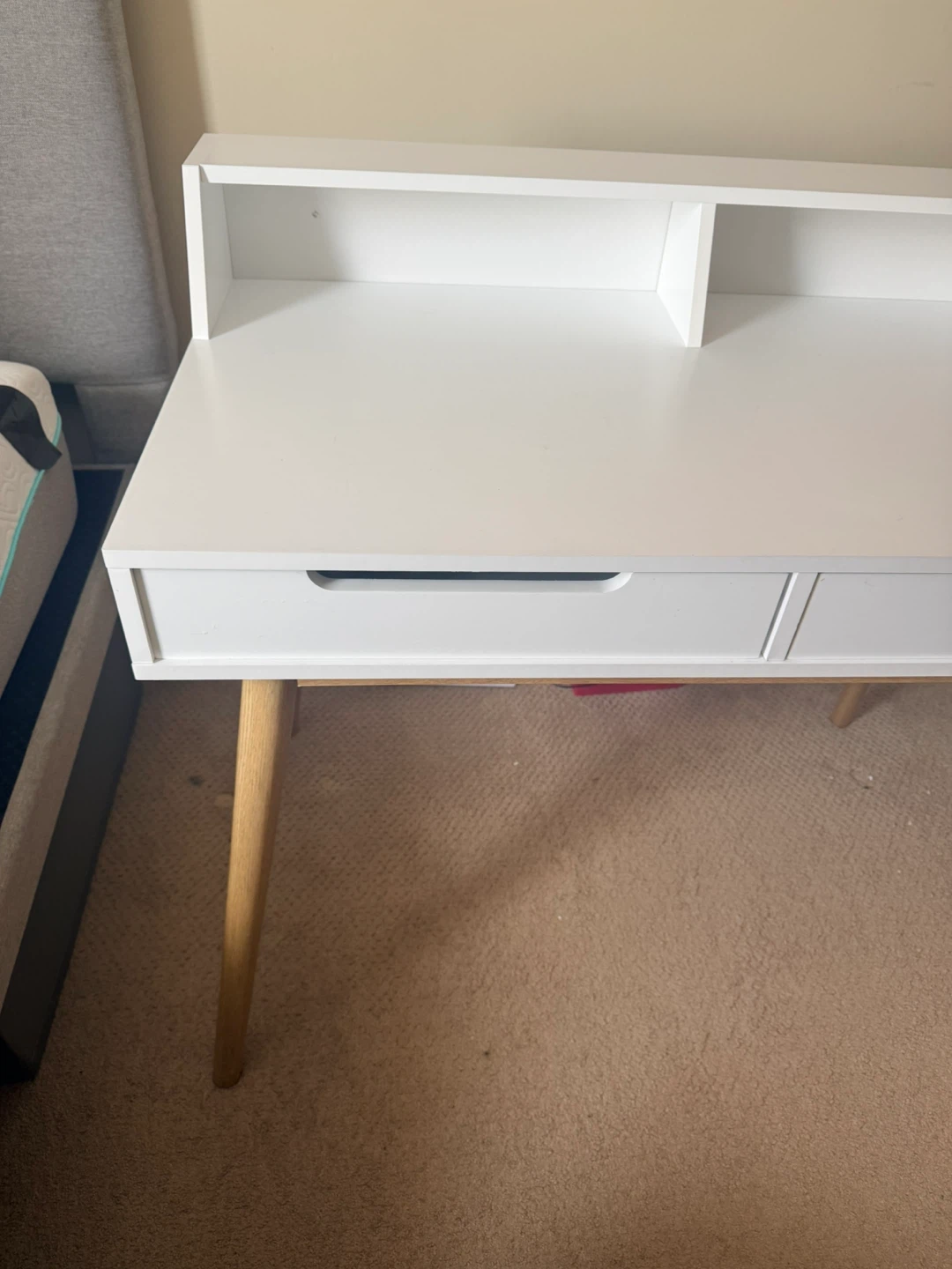 White Writing Desk with Hutch and Drawers - photo 2