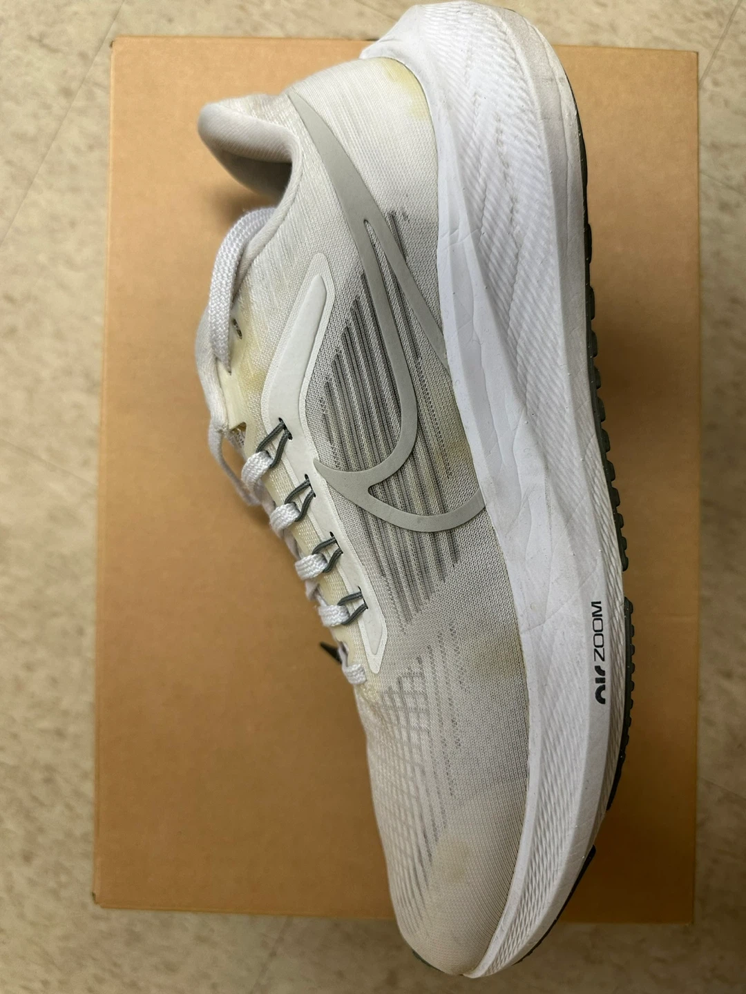 Nike Air Zoom Running Shoes - White - US 10 - photo 4