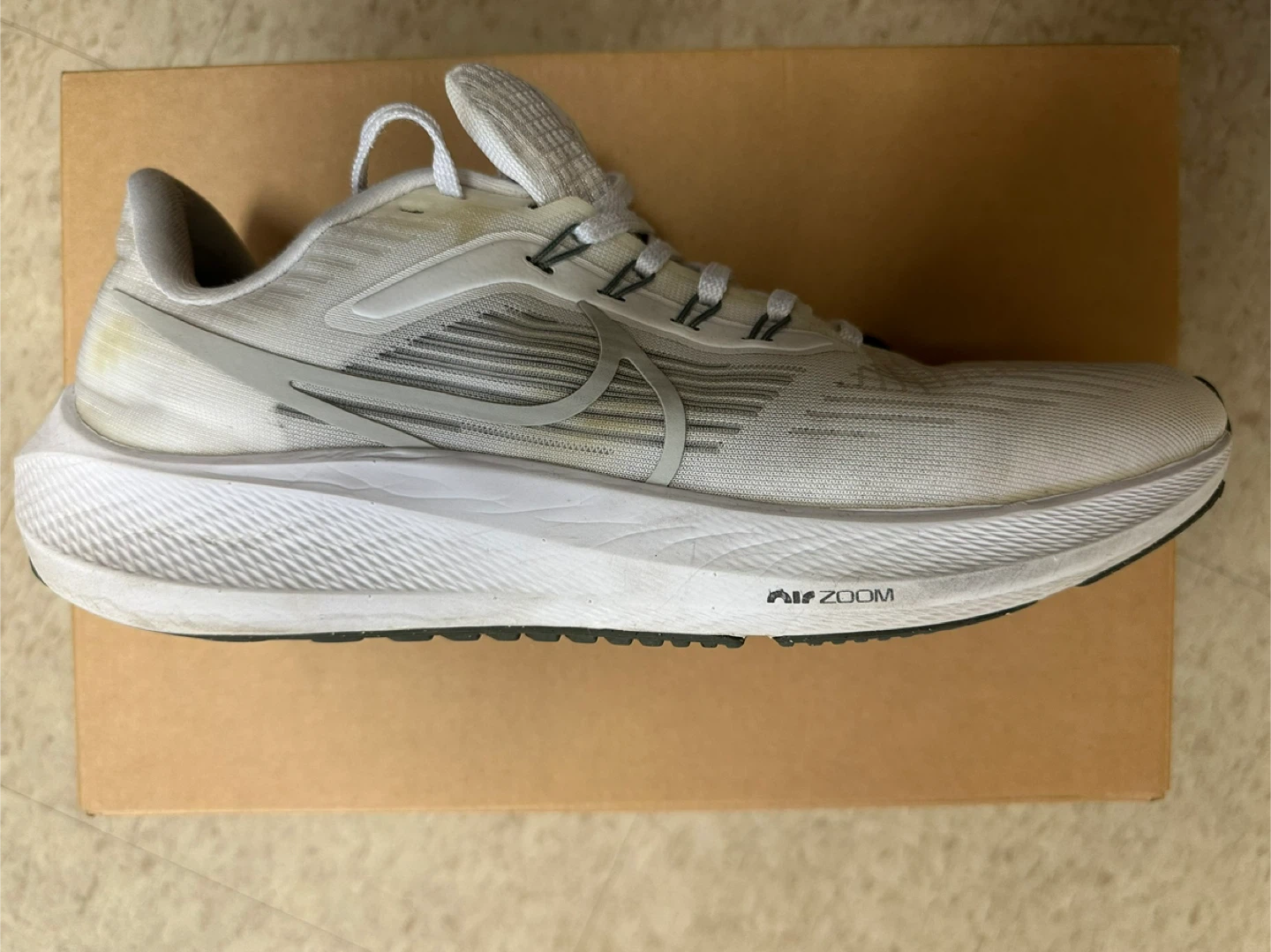 Nike Air Zoom Running Shoes - White - US 10 - photo 2