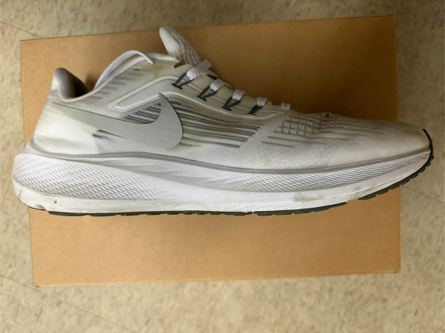 Nike Air Zoom Running Shoes - White - US 10 - photo 5