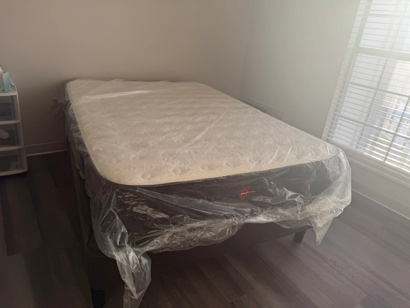 Quality Mattress with Metal Bed Frame full