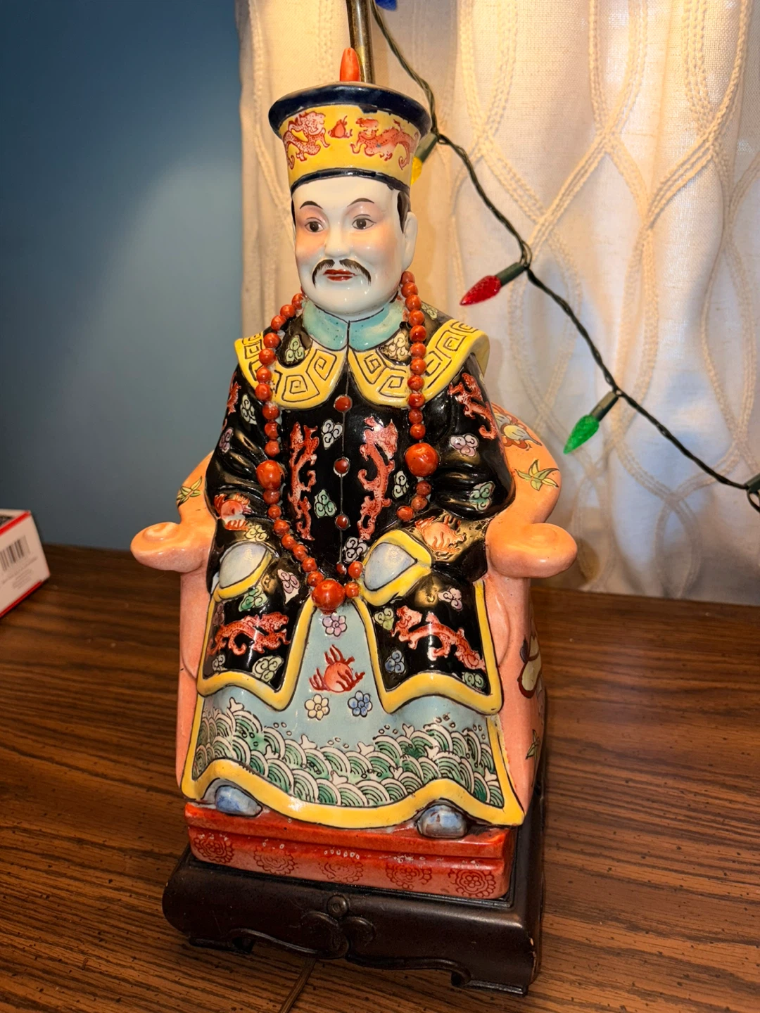 Vintage Ceramic Oriental Figure Table Lamp - photo 2