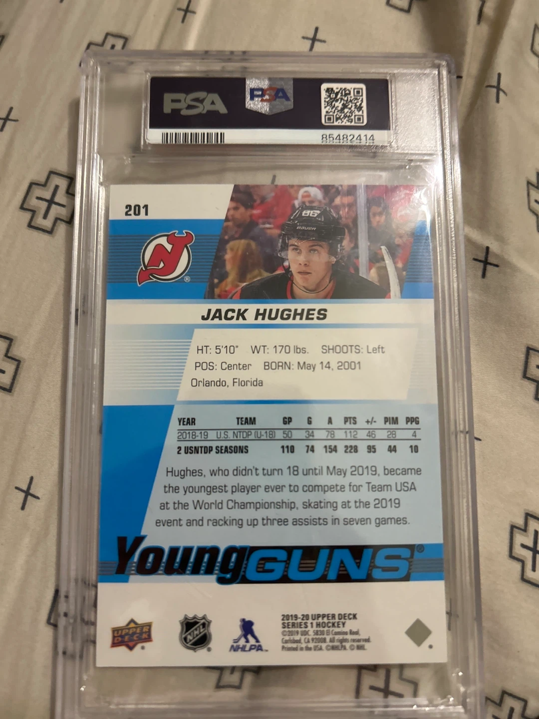 2019 Upper Deck Jack Hughes Young Guns PSA 9 Hockey Card - photo 2