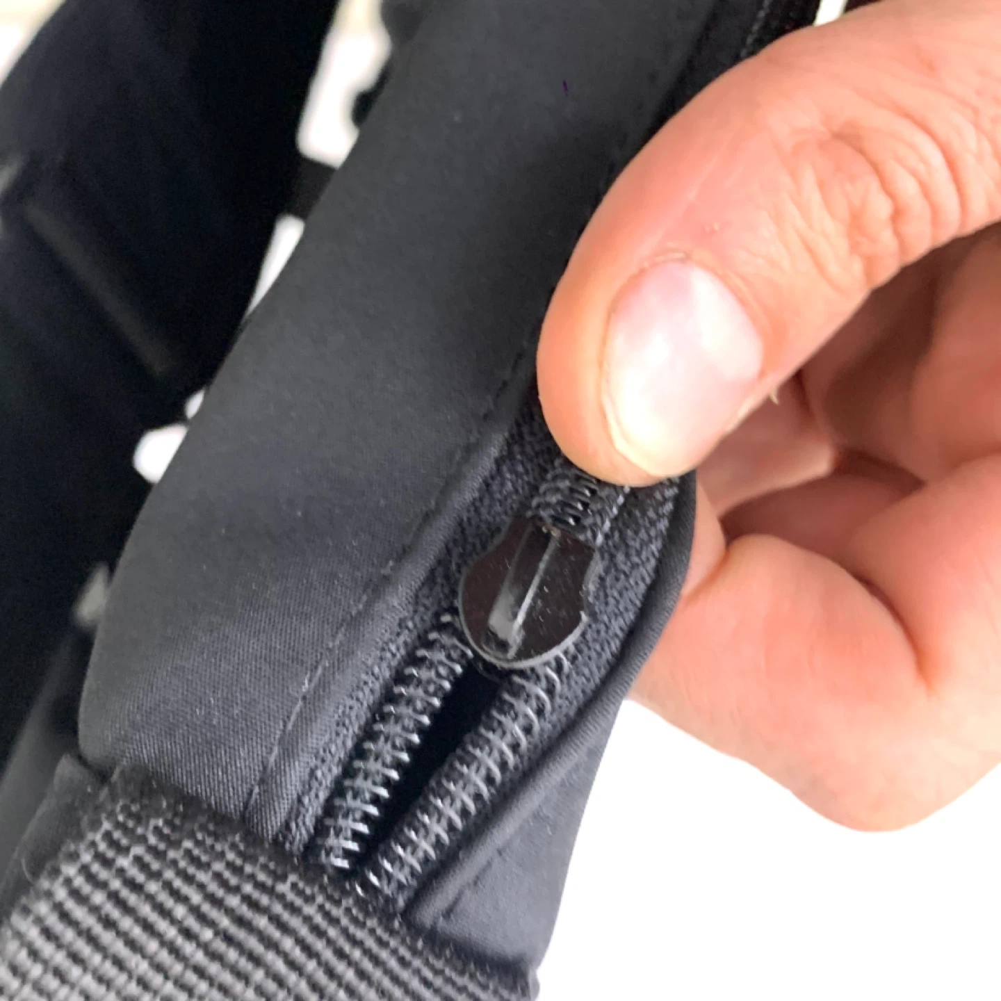 Sling Backpack Crossbody Bag Black Nylon Travel Daypack - photo 4