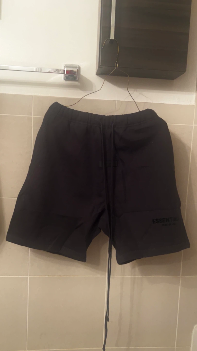 Essentials SS22 Shorts (S-L) - Authentic - photo 3