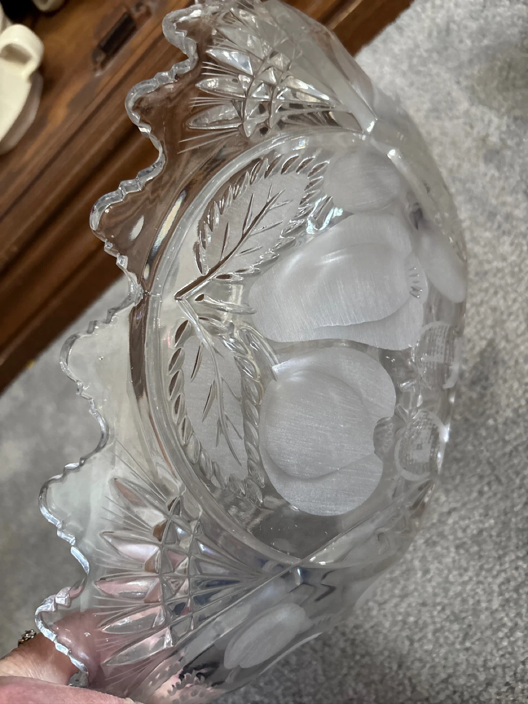 Cut Crystal Glass Bowl with Fruit Motif - photo 2