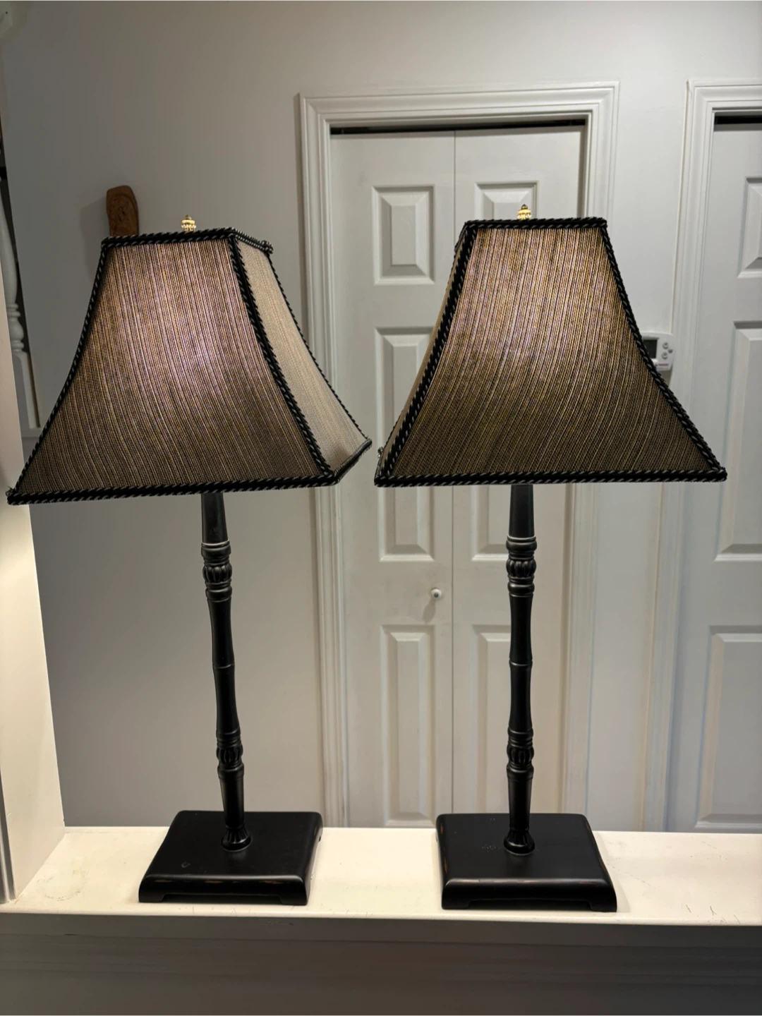 Table lamps black wooden