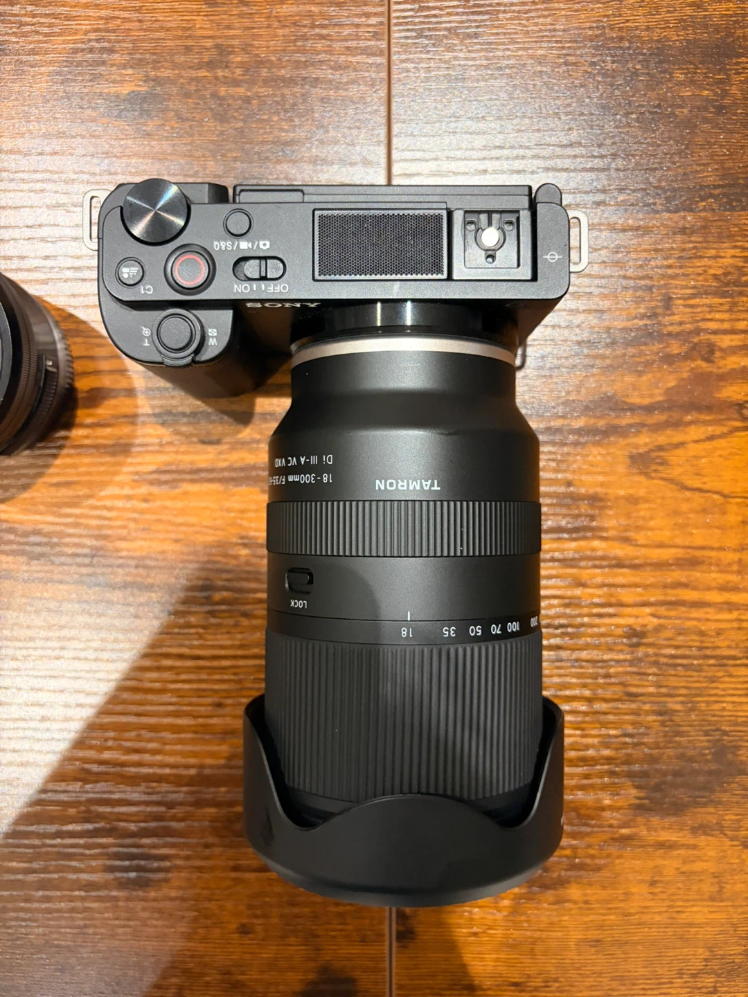 Sony ZV-E10 Full Kit + 3 Lenses