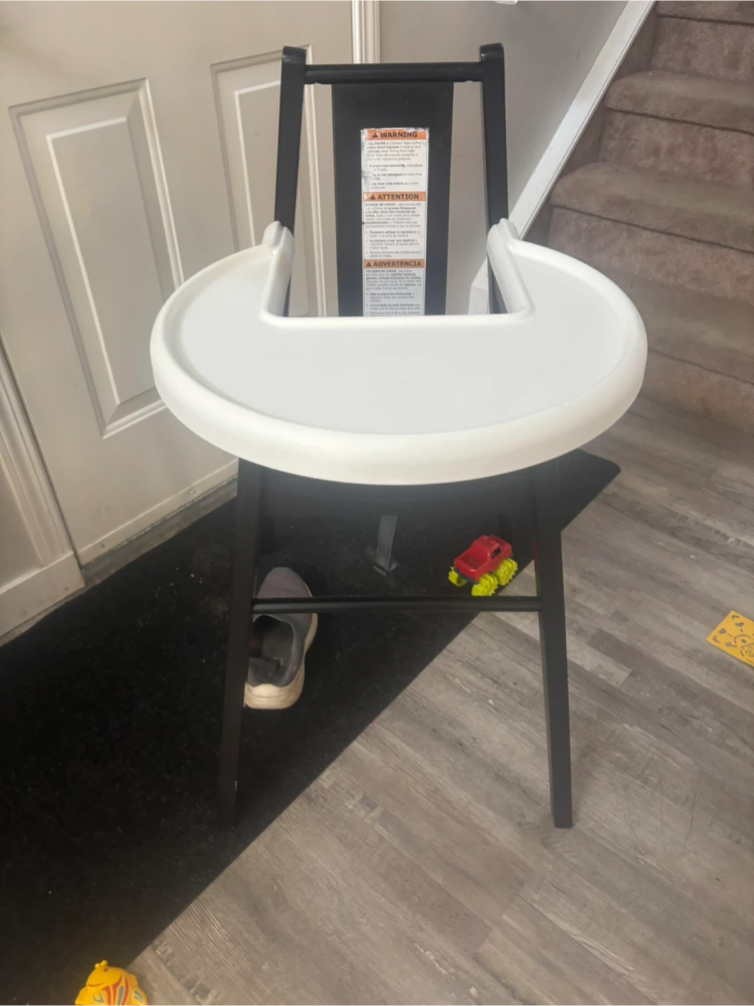 White High Chair with Removable Tray
