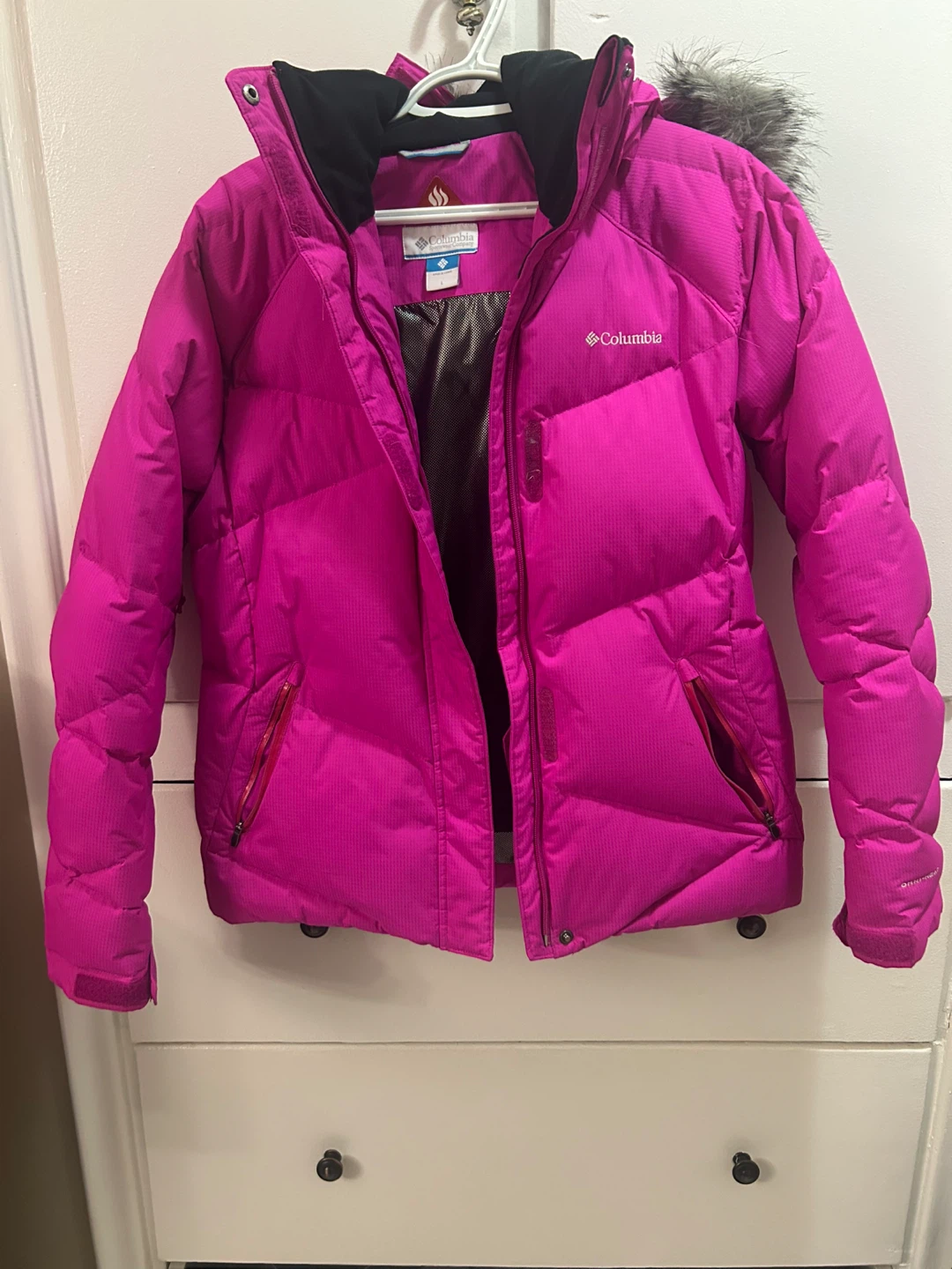 Columbia Winter Jacket – Great Condition ❄️ - photo 2