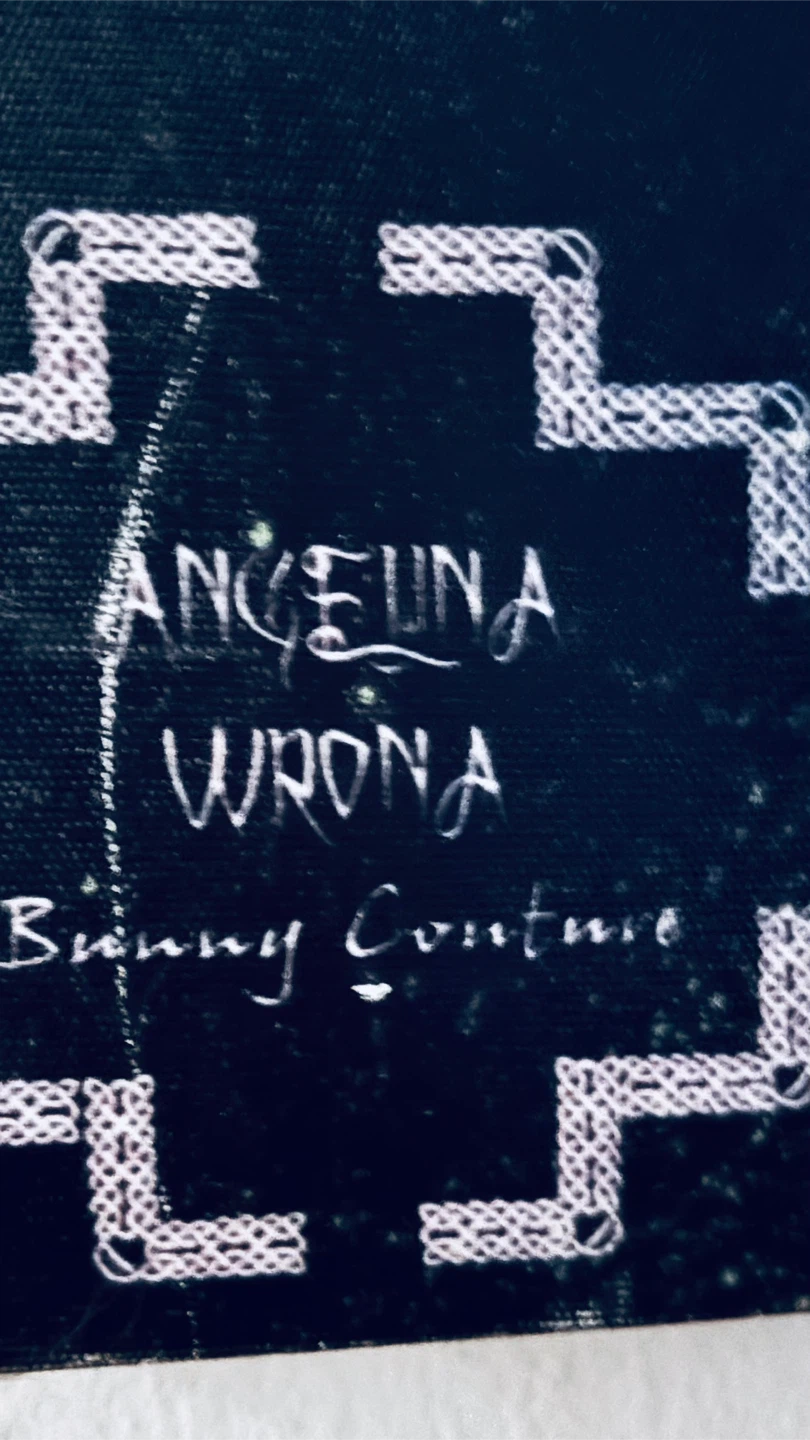 Angelina Wrona "Bunny Couture" Artwork - photo 4
