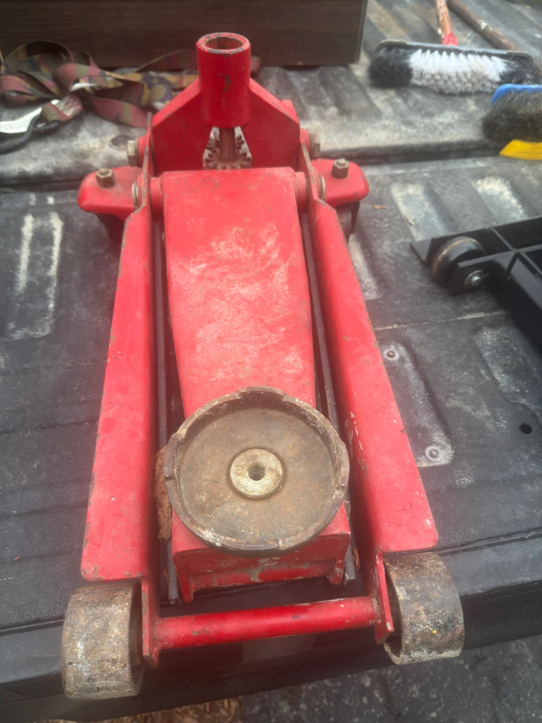Red Hydraulic Floor Jack