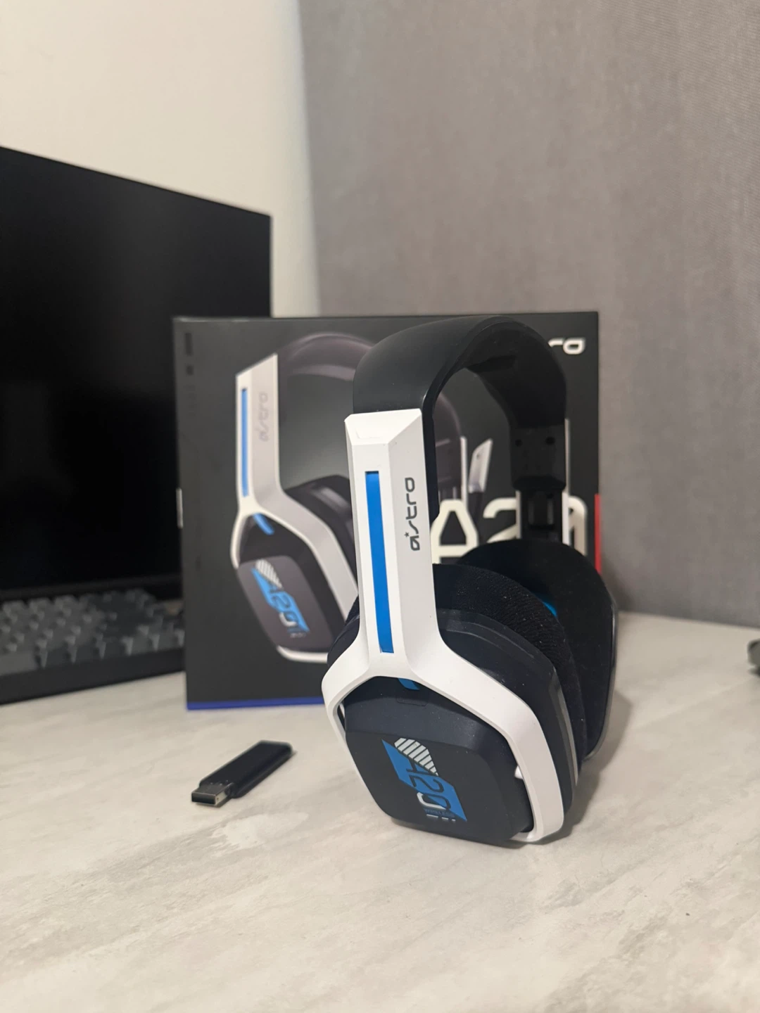 Astro A20 Wireless Gaming Headset - photo 2