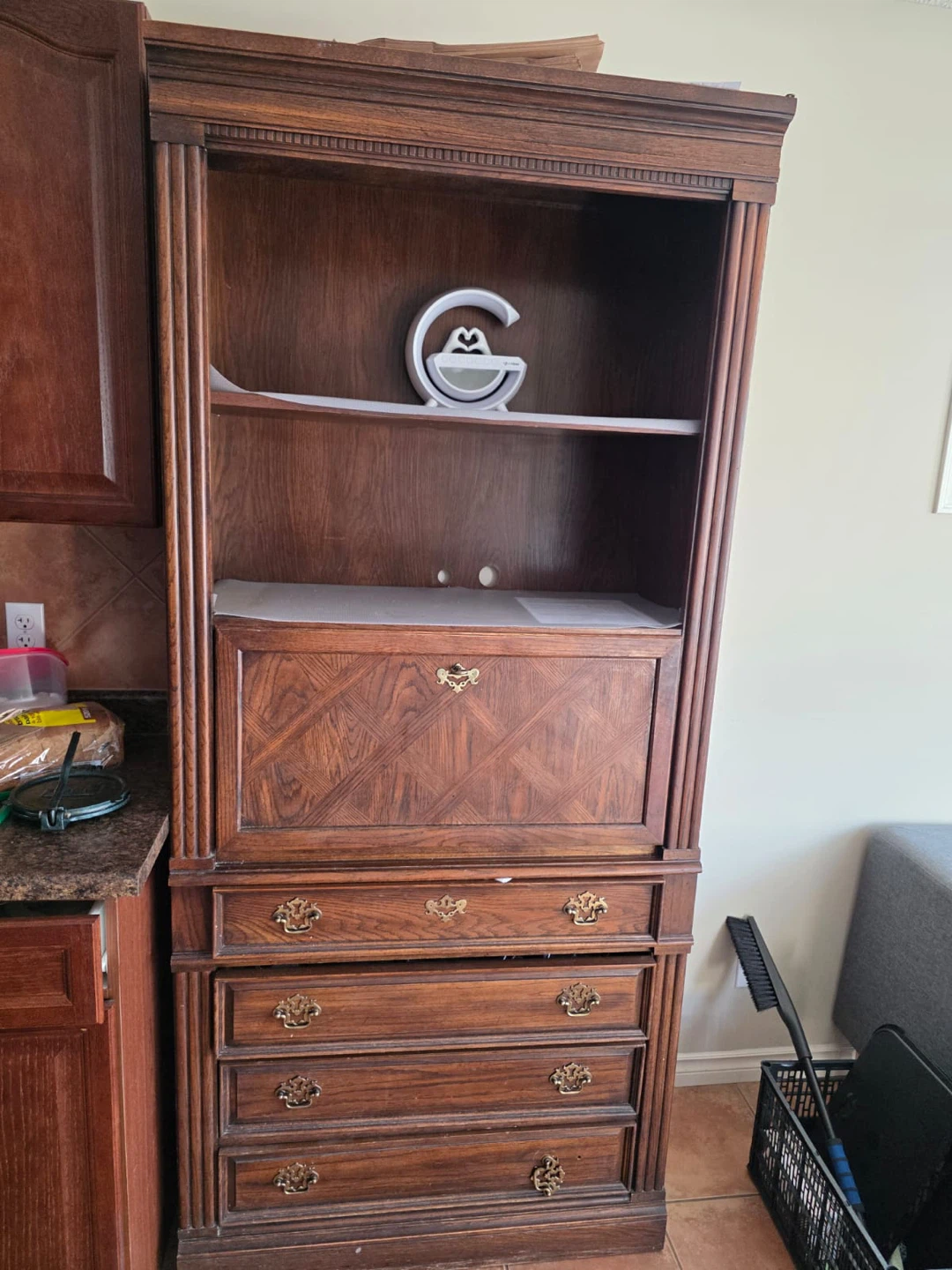 Moving sale Dm for prices