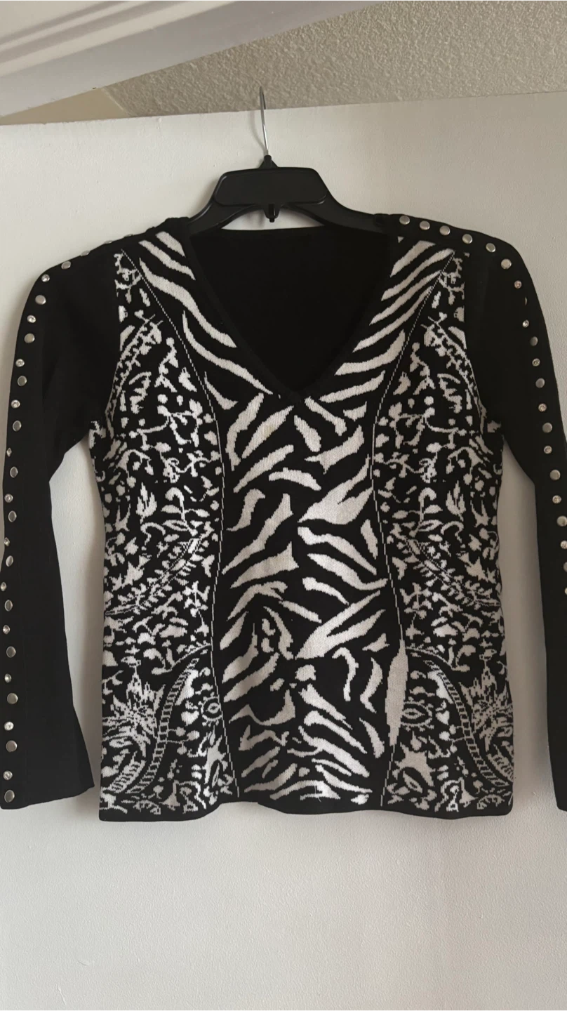 Sweater with tiger print - photo 2