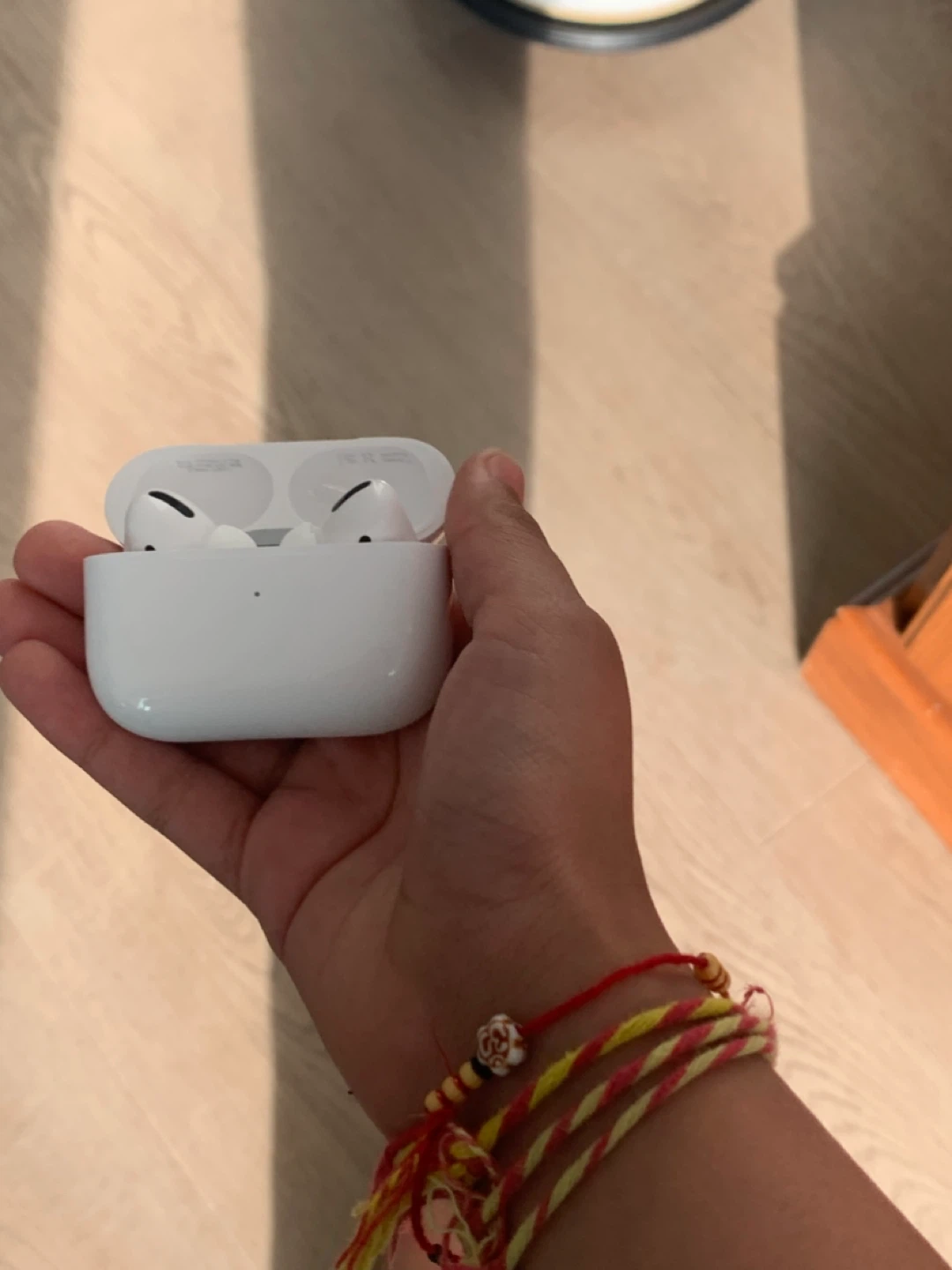 Apple AirPods Pro (2nd generation) - photo 3