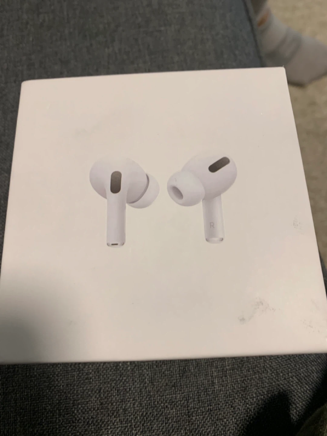 Apple AirPods Pro (2nd generation) - photo 4