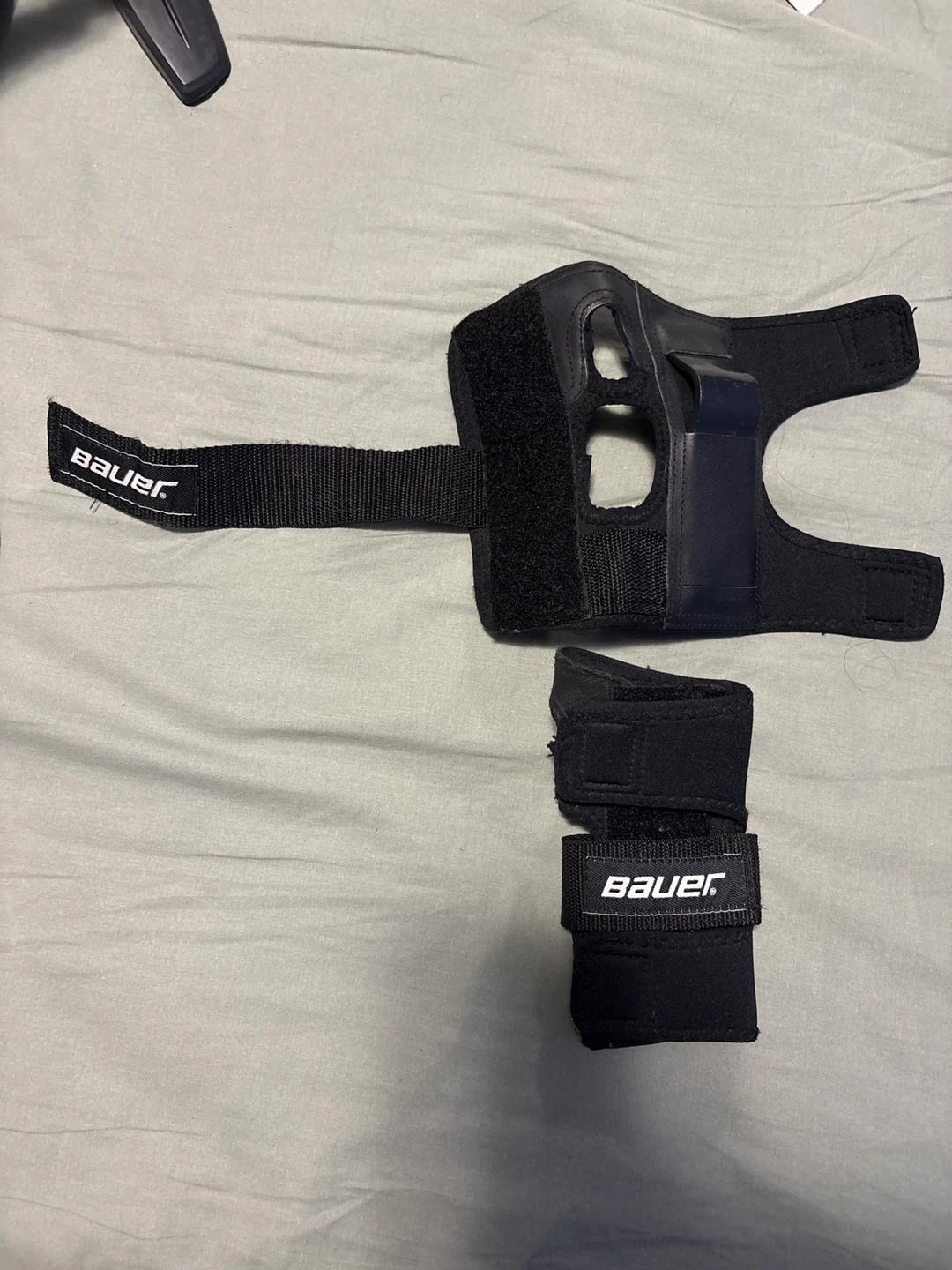 Bauer Hockey Wrist Guards