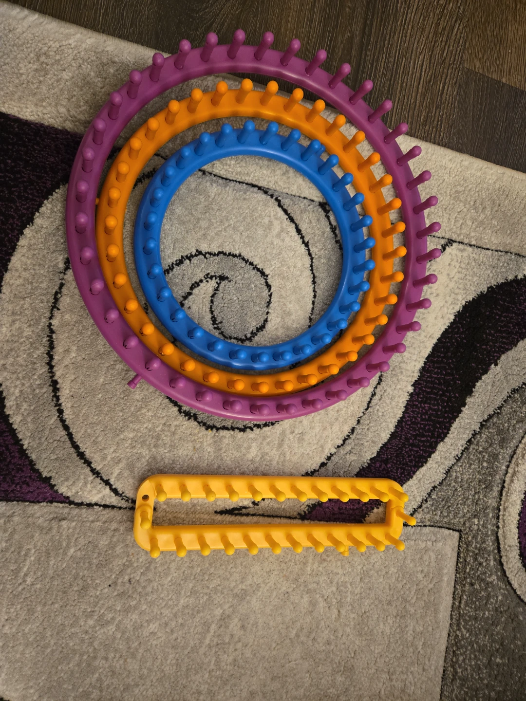 Knitting Loom Set - Round & Rectangle