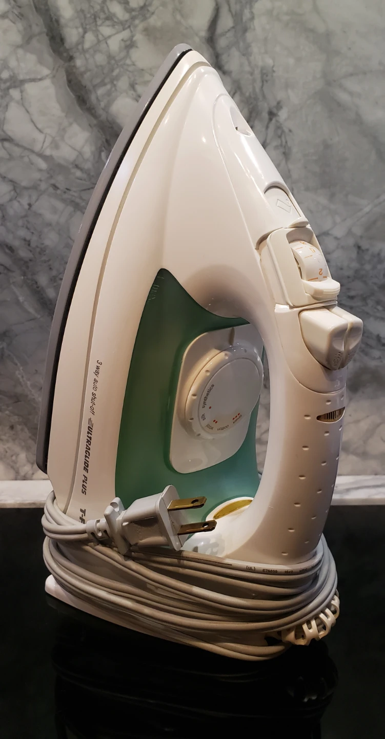 Proctor Silex Ultraglide Plus Iron - photo 2