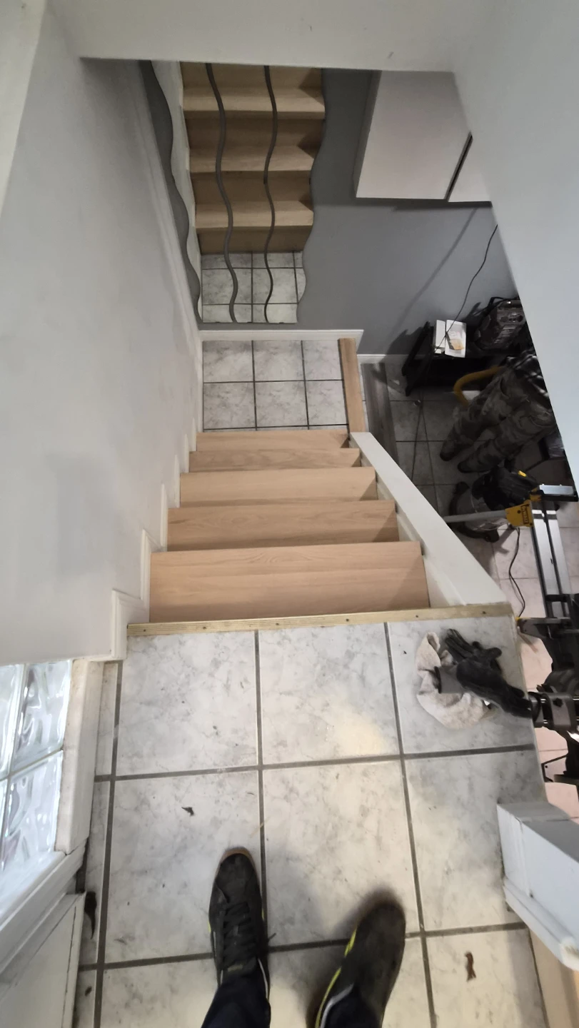 Red oak Wood Stair Treads $18.60 - photo 3