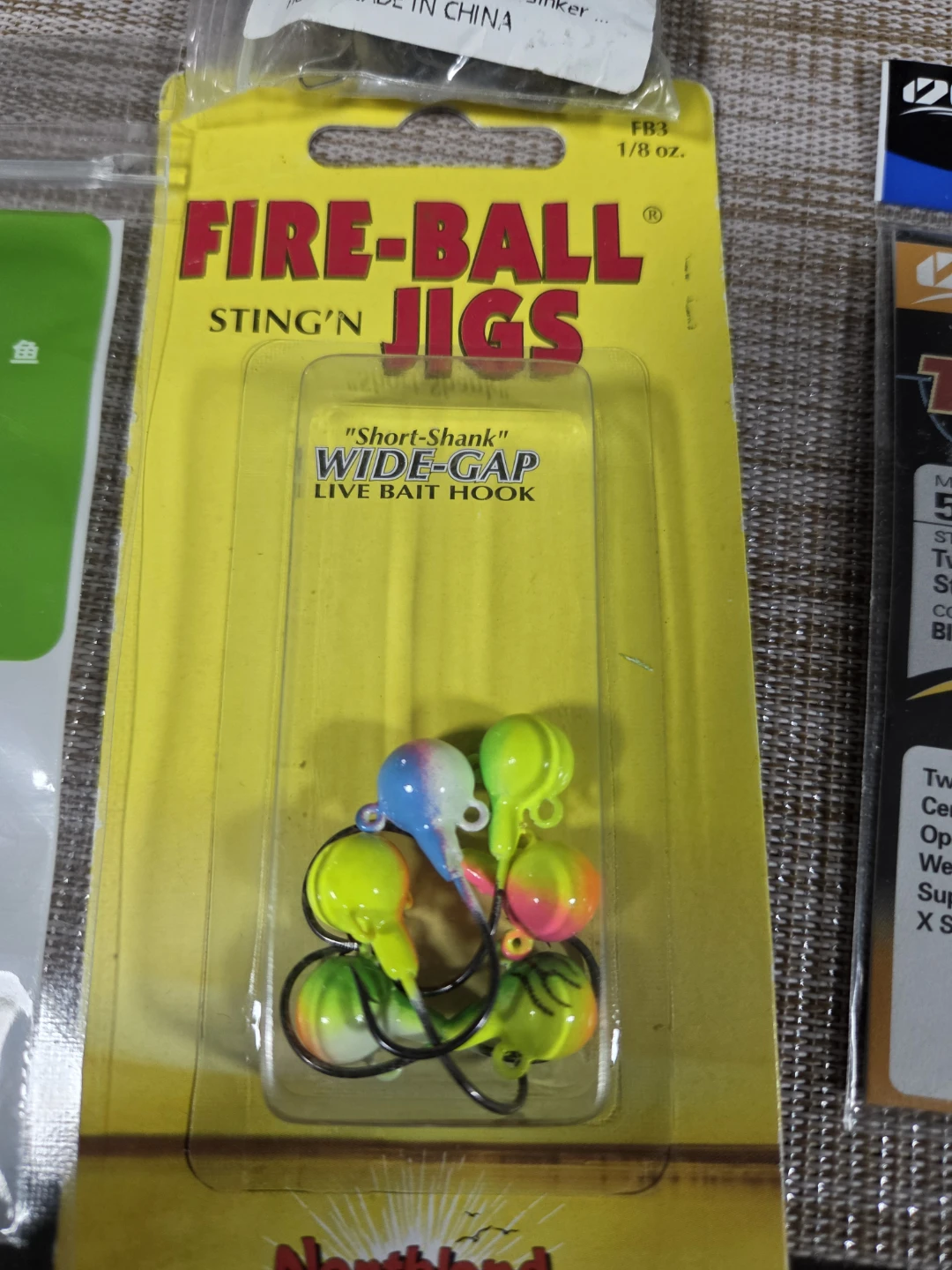 Fishing Tackle Lot: Jigs, Hooks, Weights & Floats - photo 2