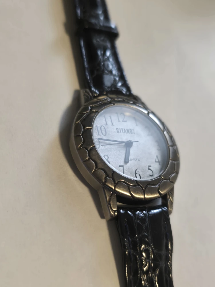 Beautiful Gitano Quartz Watch  30.8mm diameter - photo 5