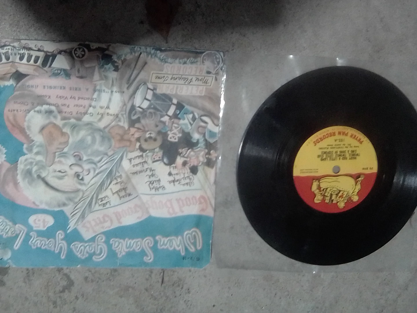 The gingerman,  peter pan, and a Christmas carol vintage disks - photo 3