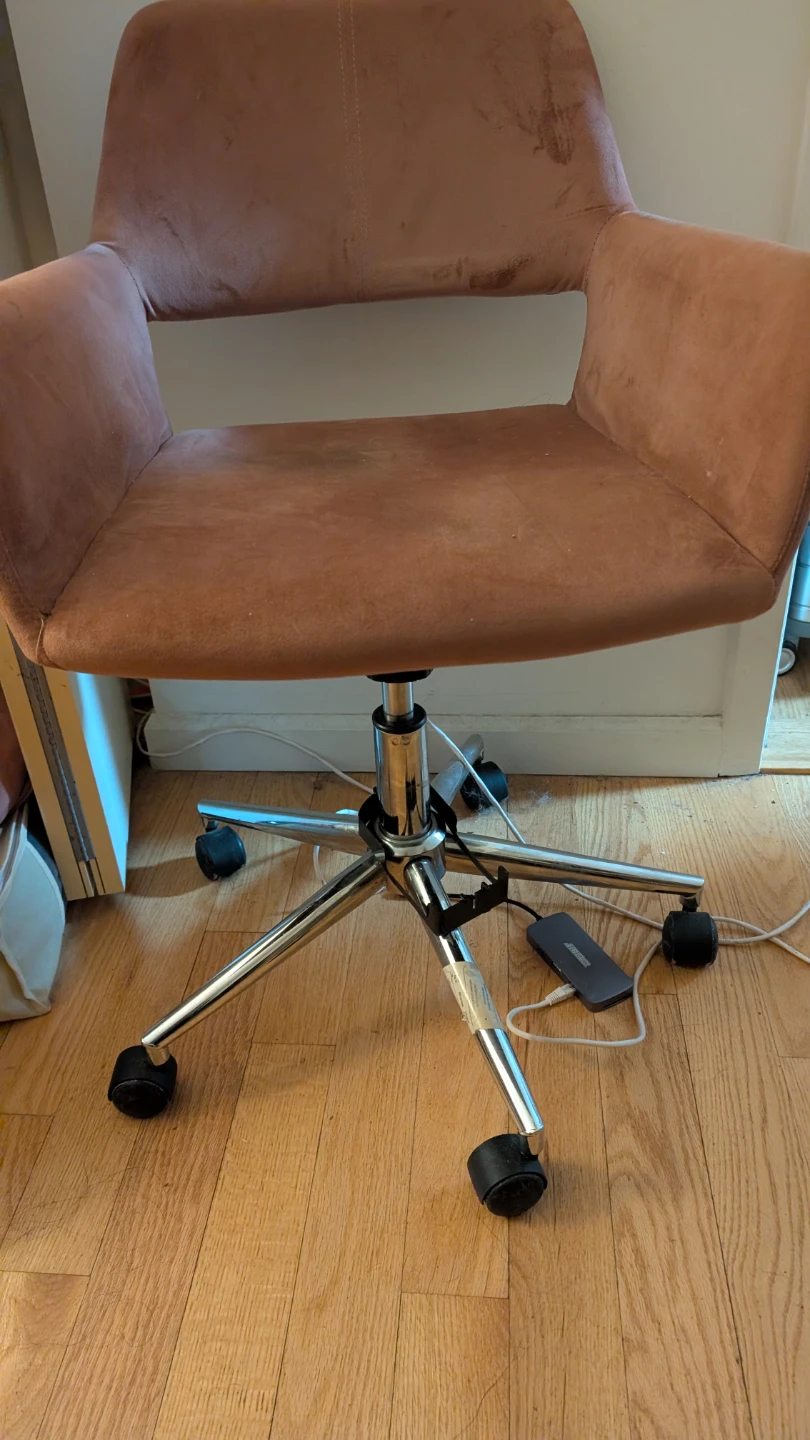 Pink Velvet Office Chair - photo 2