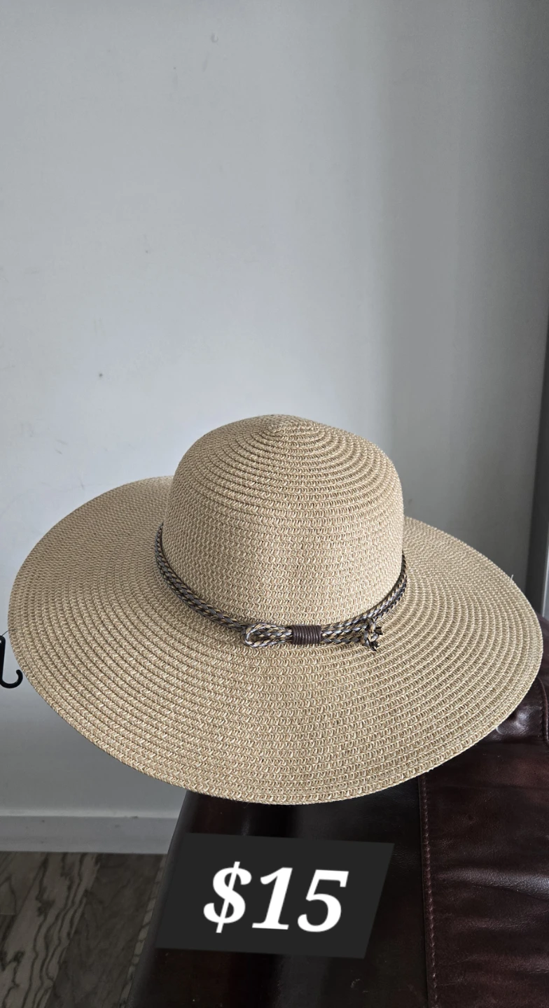 Straw sun hat