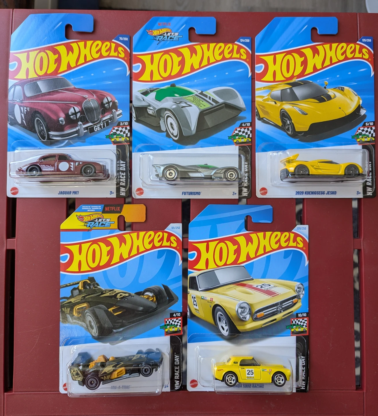 5 Hot Wheels Set - Race Day 2024/25