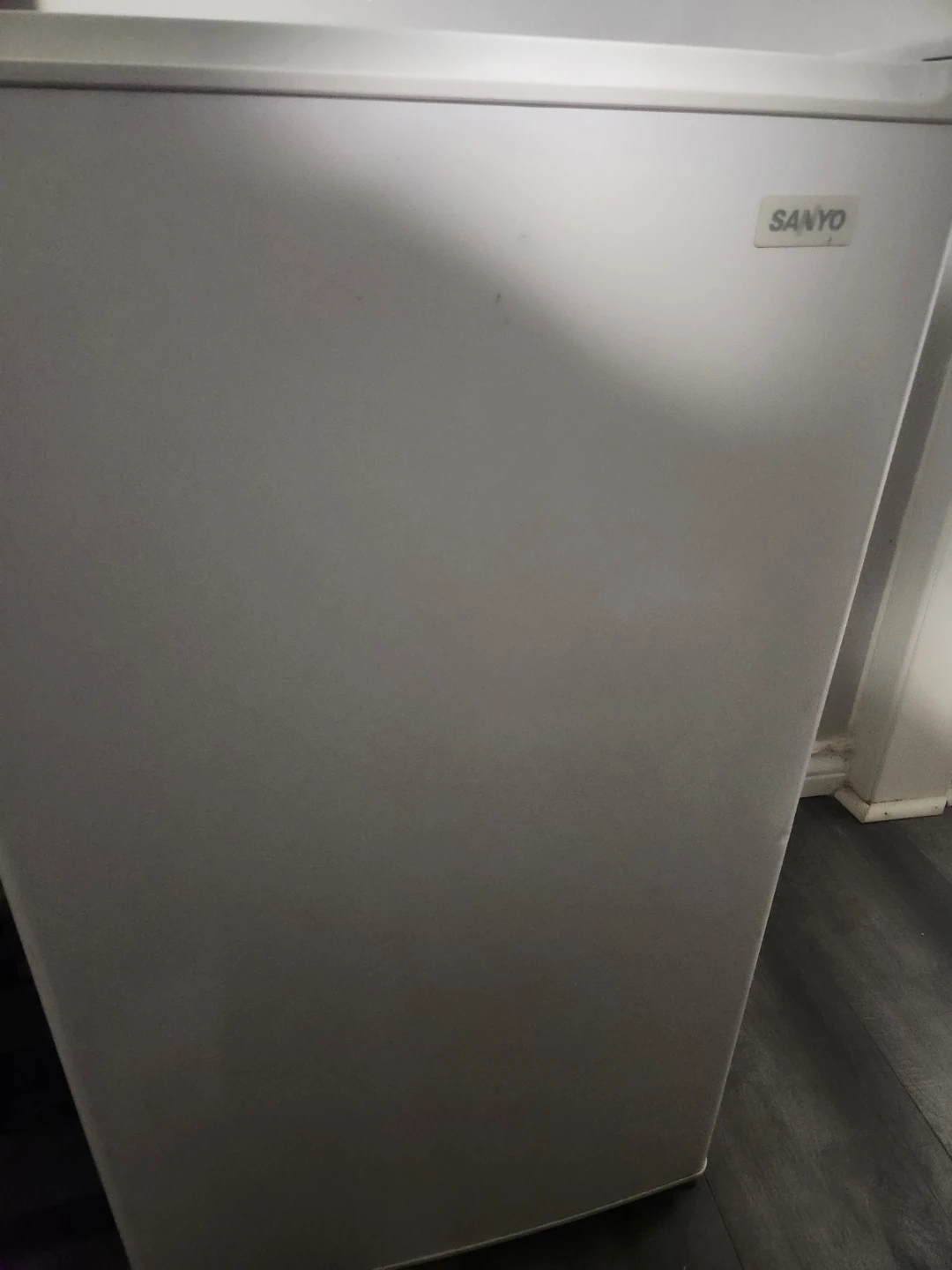 Sanyo Mini Fridge