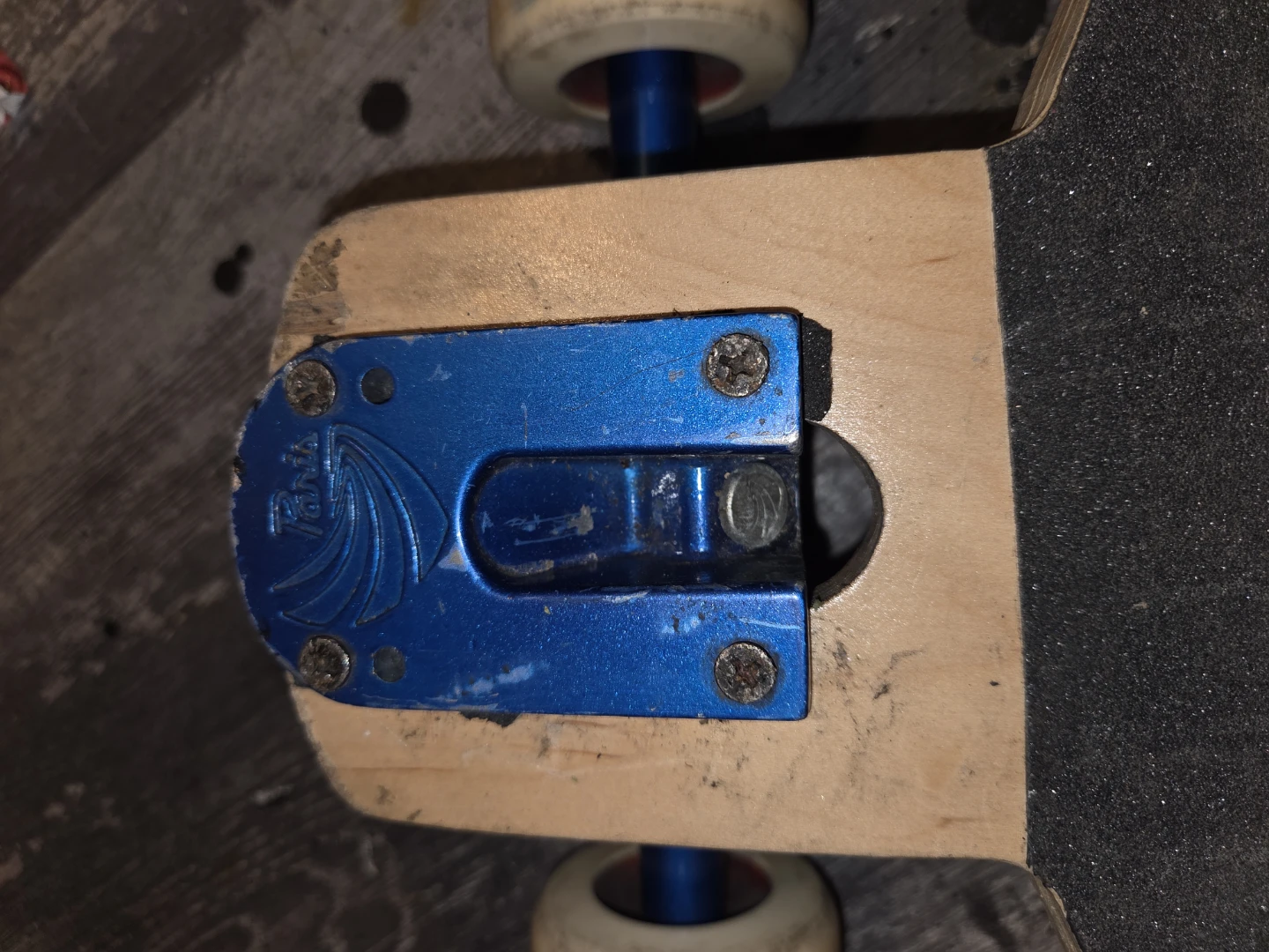 Santa Cruz Mob Grip Longboard Skateboard - photo 3