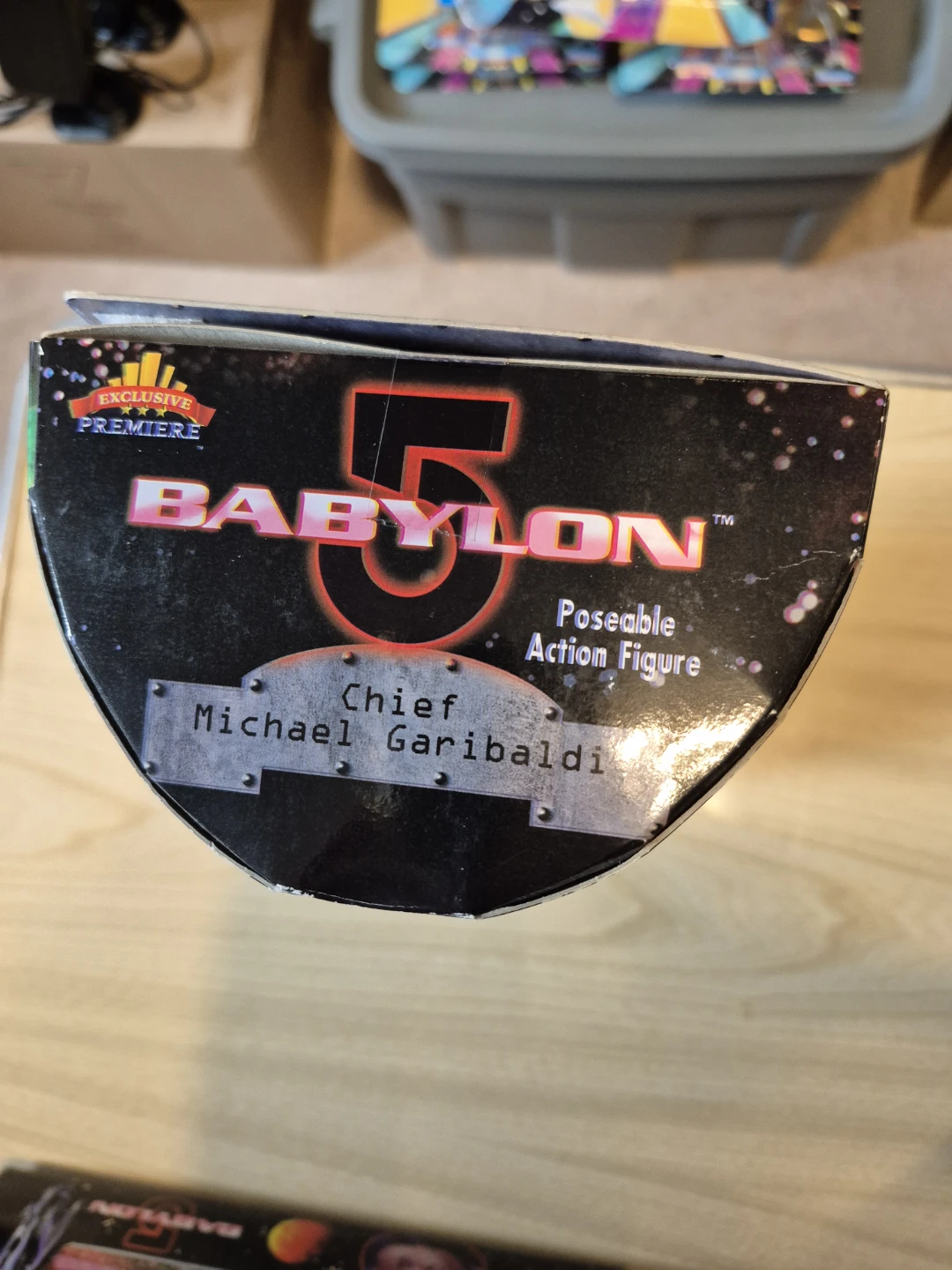 Babylon 5 Chief Michael Garibaldi Poseable Action Figure - photo 2