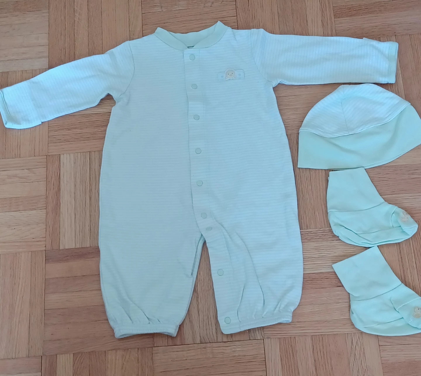 Baby Sleepsuit, Hat & Booties Set - Light Green