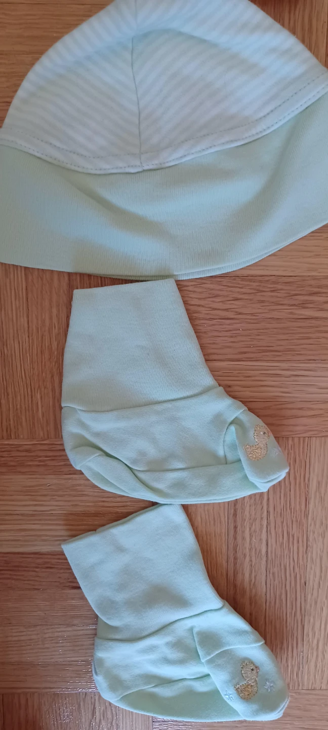 Baby Sleepsuit, Hat & Booties Set - Light Green - photo 5
