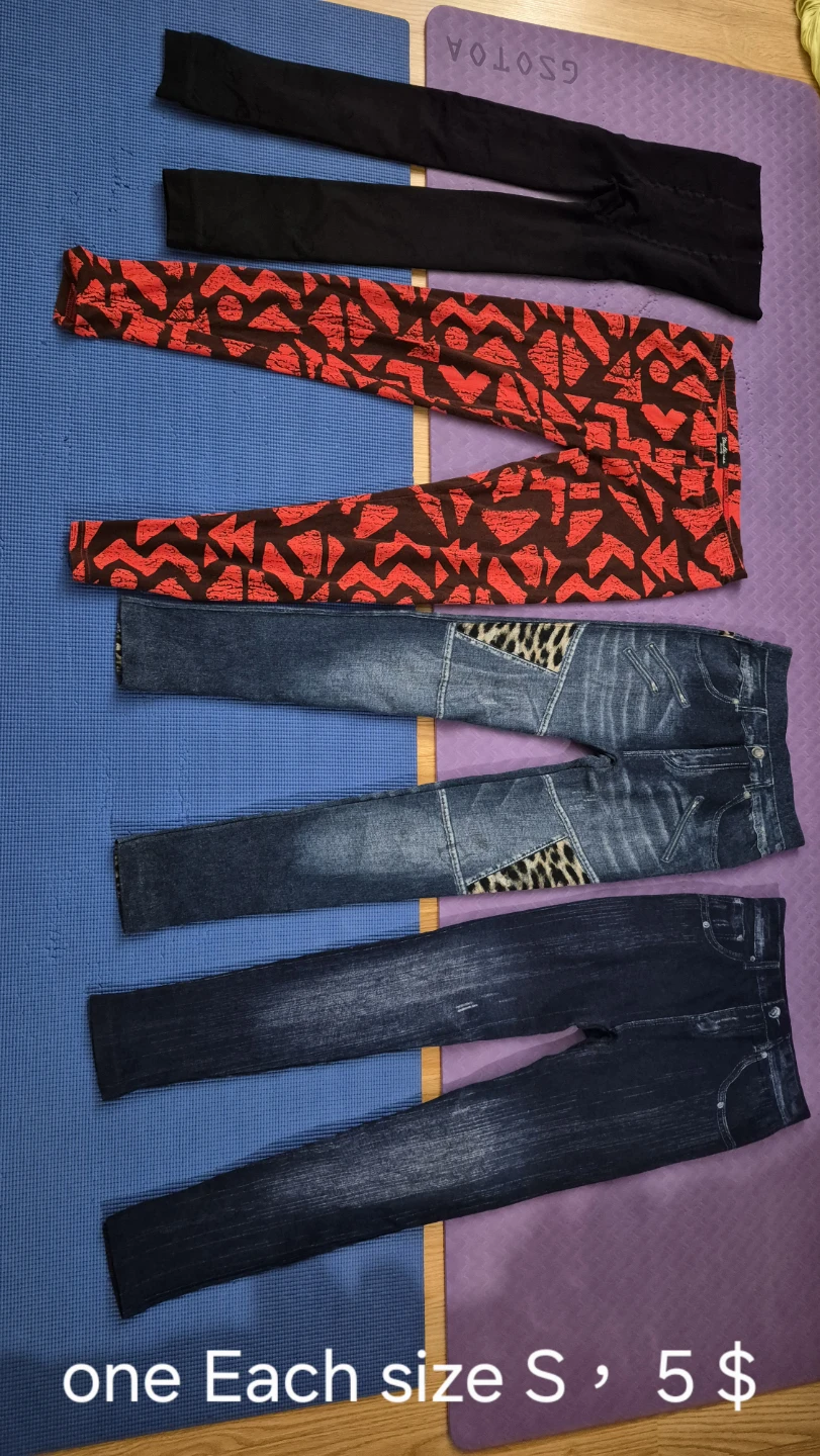 Assorted Women's Pants & Tops - photo 3