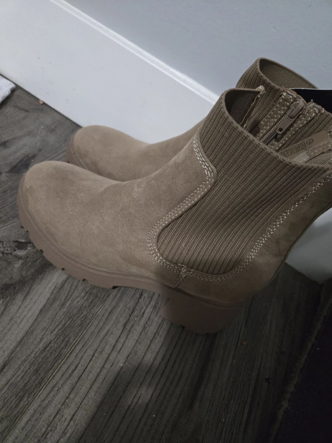 Women's Tan Ankle Boots Size 7 New