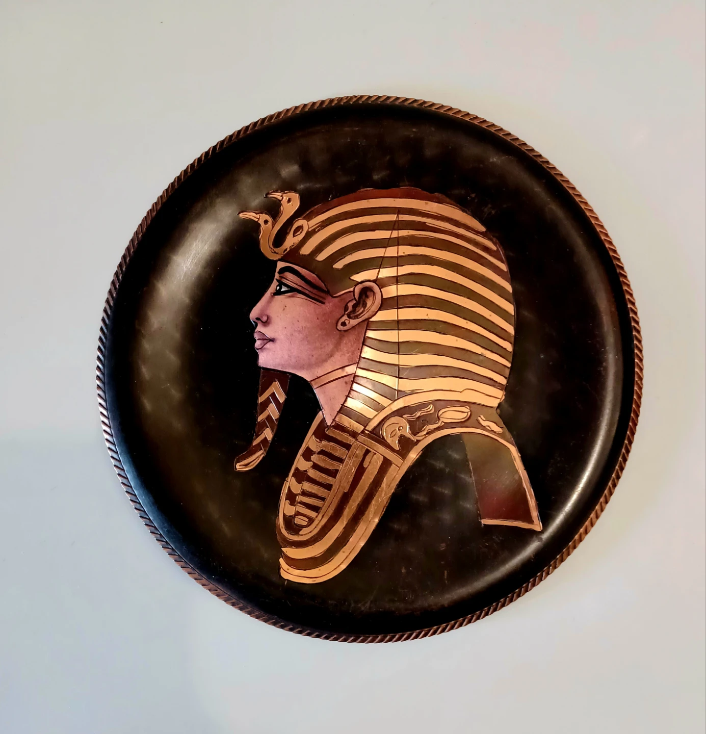 Vtg Handmade Egyptian Pharaoh King Tut Plate