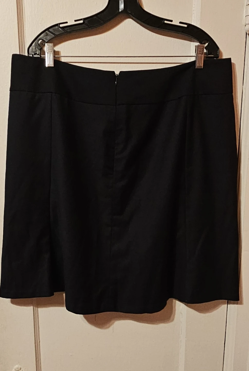 Women's knee length skirt