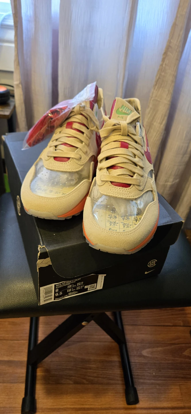 Nike Air Max 1  Size 8
