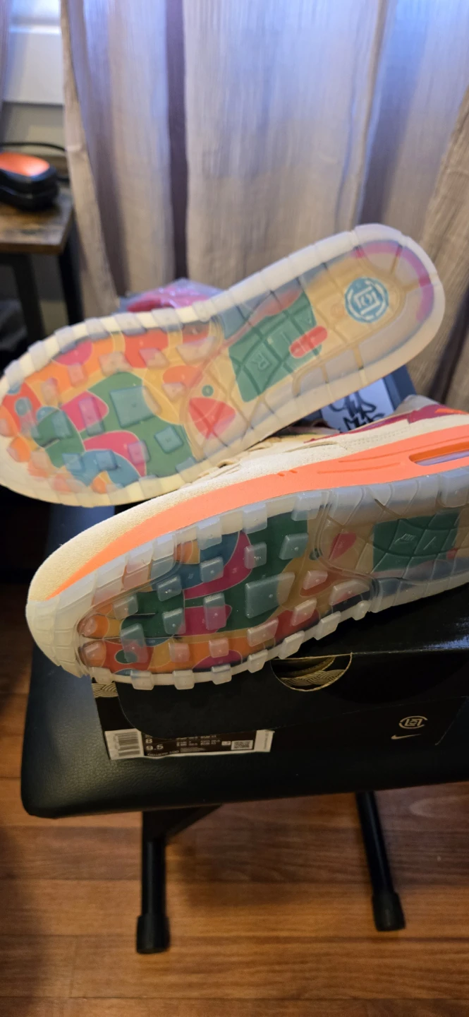 Nike Air Max 1  Size 8 - photo 2