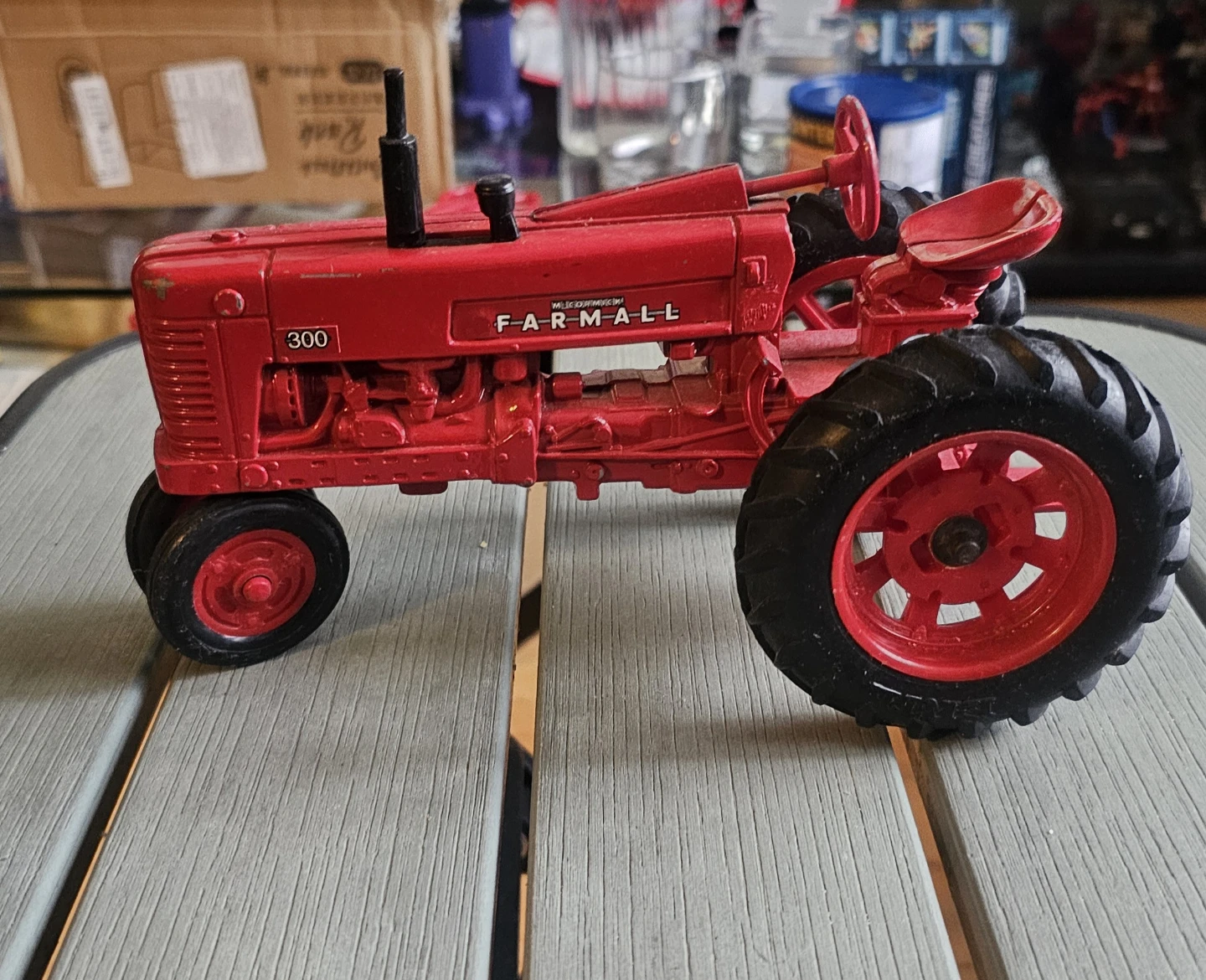 Farmall 300 Tractor Toy - photo 2