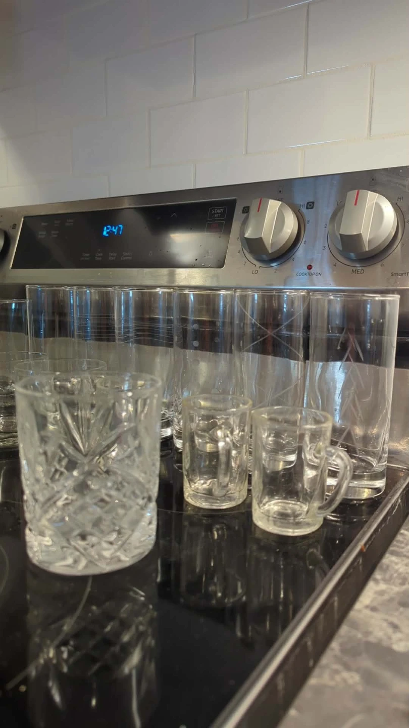 21pcs Assorted cups and cut crystal glasses - photo 3
